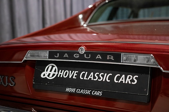 Jaguar XJS 18 of 30
