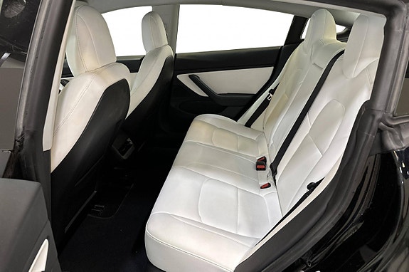 Tesla Model 3 8 of 11