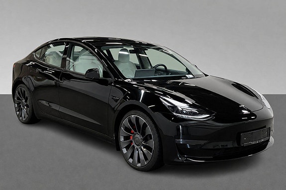 Tesla Model 3 2 of 11