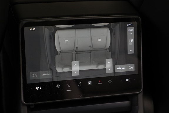 Tesla Model Y 25 of 30