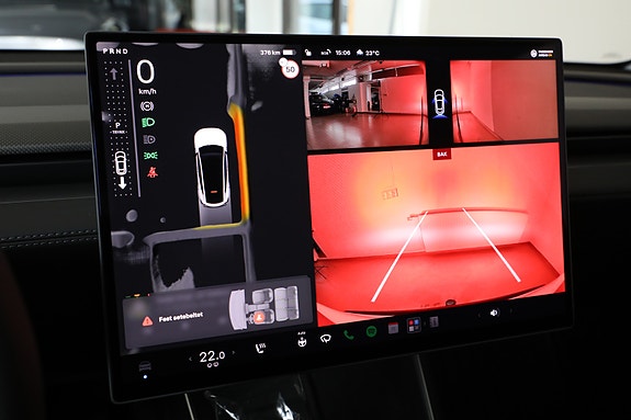 Tesla Model Y 22 of 30