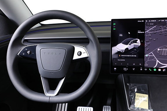 Tesla Model Y 11 of 30