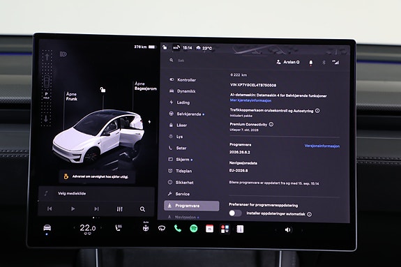 Tesla Model Y 20 of 30
