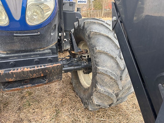 New Holland T7.210 AC Blue Power m/ Frontlaster 11 of 26