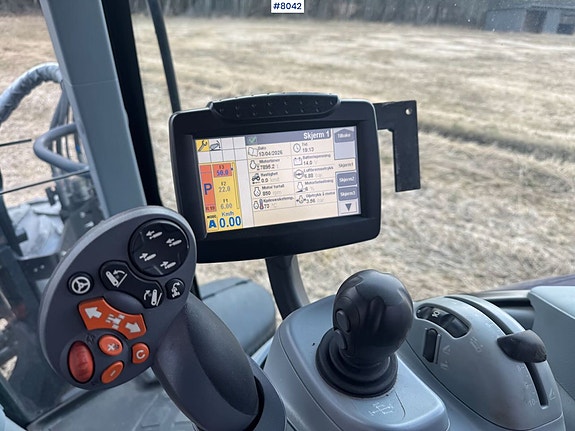 New Holland T7.210 AC Blue Power m/ Frontlaster 22 of 26