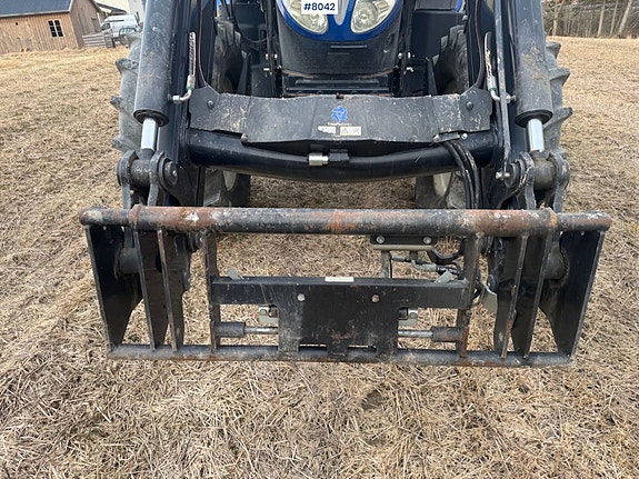 New Holland T7.210 AC Blue Power m/ Frontlaster 9 of 26