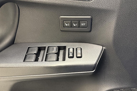 Toyota RAV4 22 of 23