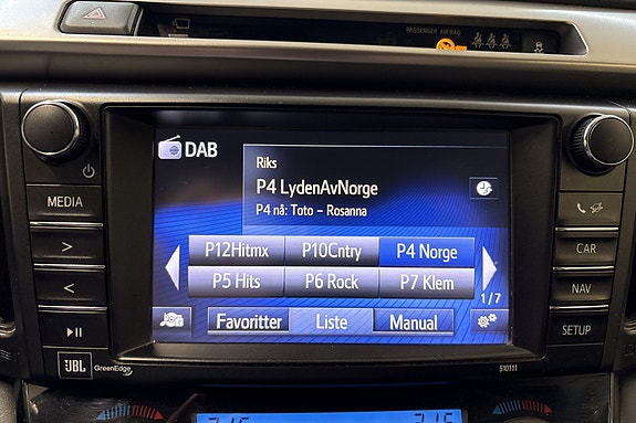 Toyota RAV4 12 of 23