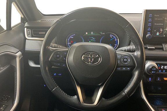 Toyota RAV4 11 of 22