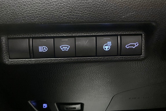 Toyota RAV4 22 of 22