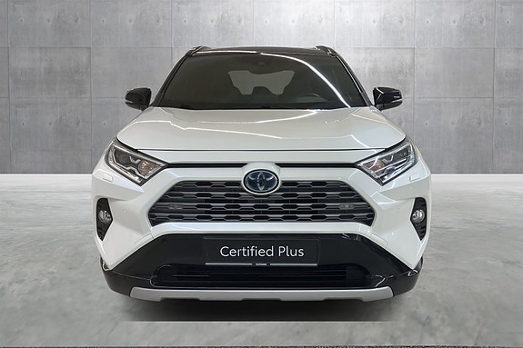 Toyota RAV4 8 of 22