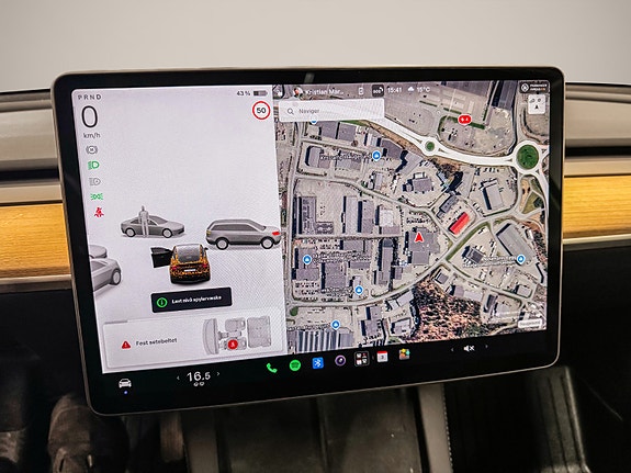 Tesla Model Y 20 of 30
