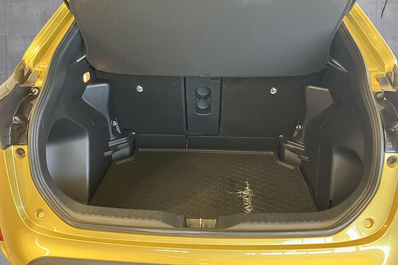 Toyota Yaris Cross 18 of 22