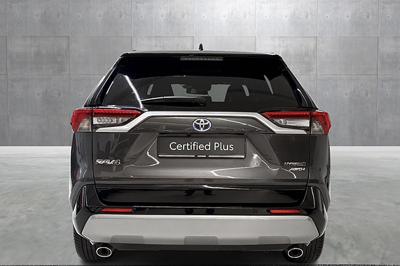 Toyota RAV4 4 of 21