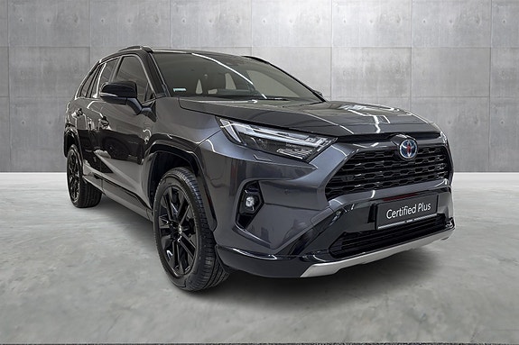 Toyota RAV4 7 of 21