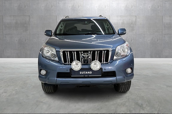 Toyota Land Cruiser 8 of 30