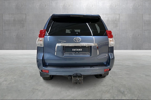 Toyota Land Cruiser 4 of 30