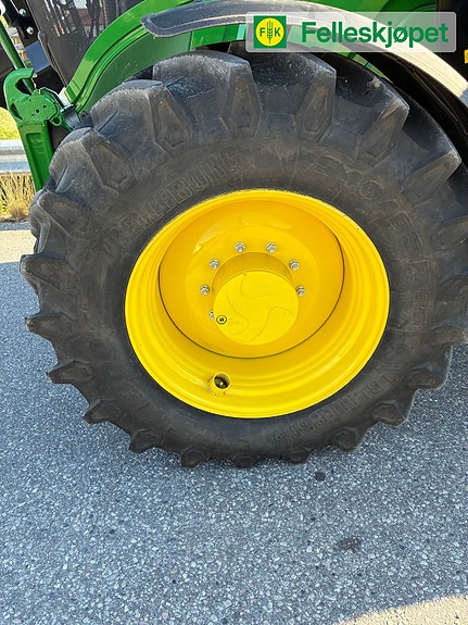 John Deere 6195M 12 of 13