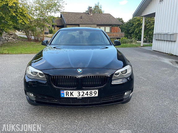 BMW 5-Serie 2 of 14
