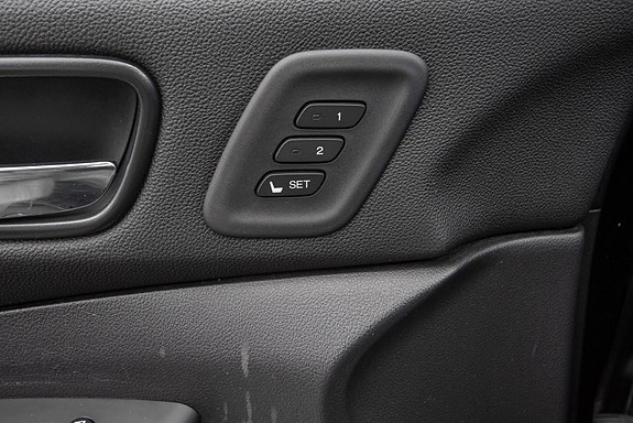 Honda CR-V 15 of 27
