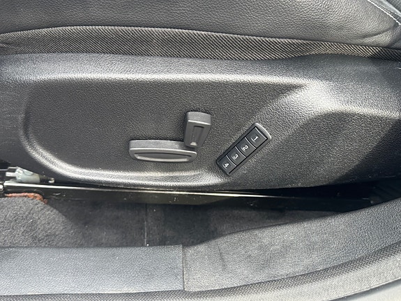 Ford Mondeo 16 of 29