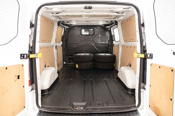 Ford Transit Custom 15 of 19