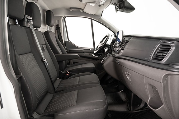 Ford Transit Custom 18 of 19