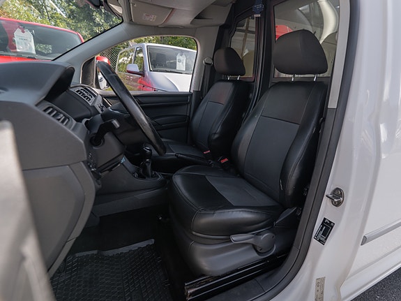 Volkswagen Caddy 18 of 30