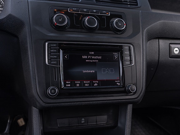 Volkswagen Caddy 30 of 30