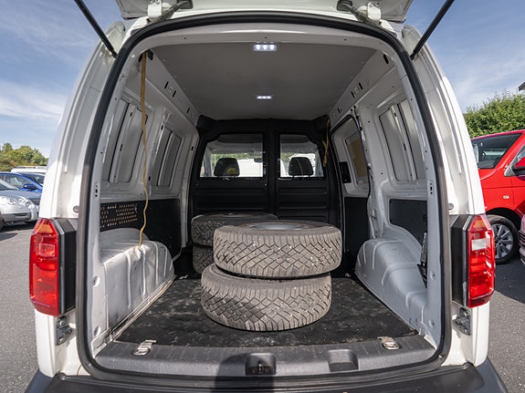 Volkswagen Caddy 14 of 30