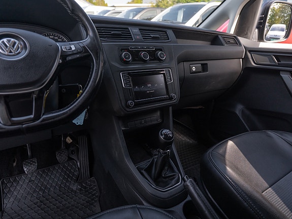 Volkswagen Caddy 26 of 30