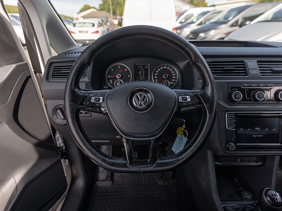 Volkswagen Caddy 22 of 30