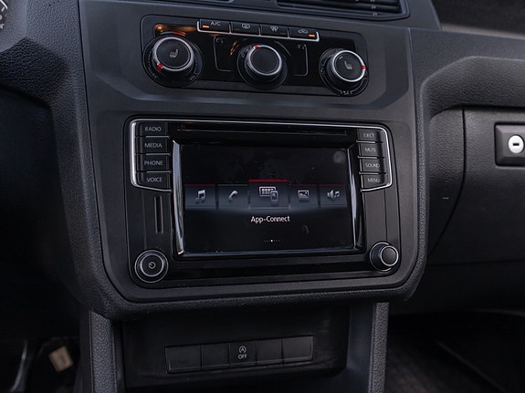 Volkswagen Caddy 28 of 30