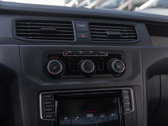 Volkswagen Caddy 27 of 30