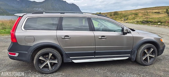Volvo XC70 4 of 19