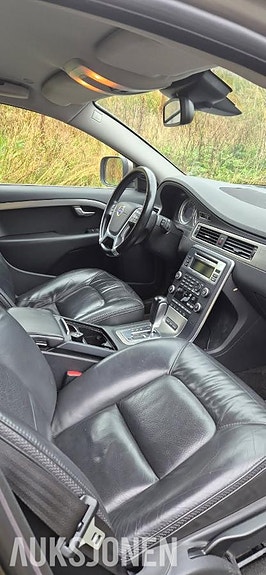 Volvo XC70 6 of 19