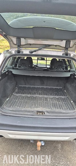 Volvo XC70 13 of 19