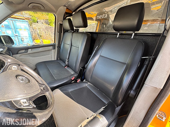 Volkswagen Transporter 8 of 30