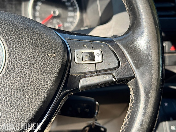 Volkswagen Transporter 11 of 30