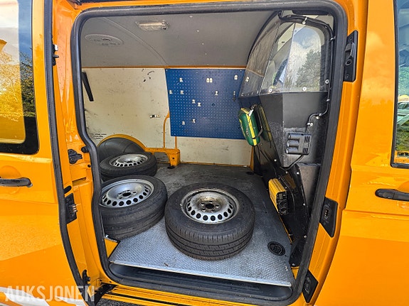 Volkswagen Transporter 27 of 30