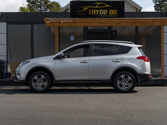 Toyota RAV4 10 of 30