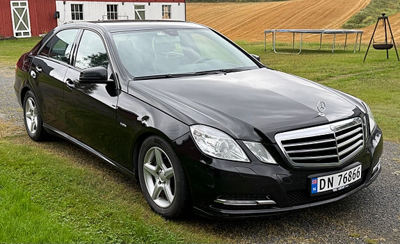 Mercedes-Benz E200 d 3 of 15