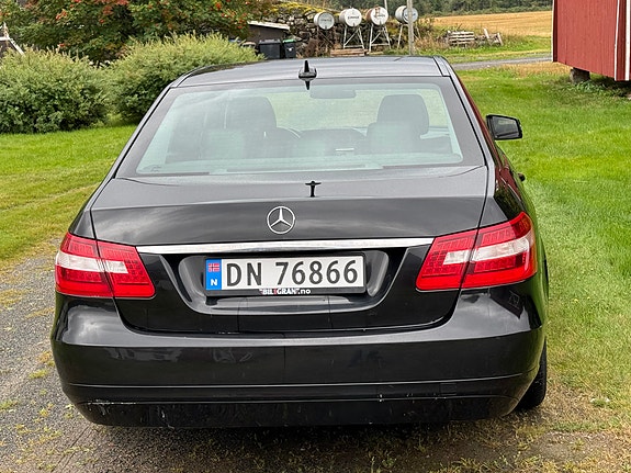 Mercedes-Benz E200 d 4 of 15