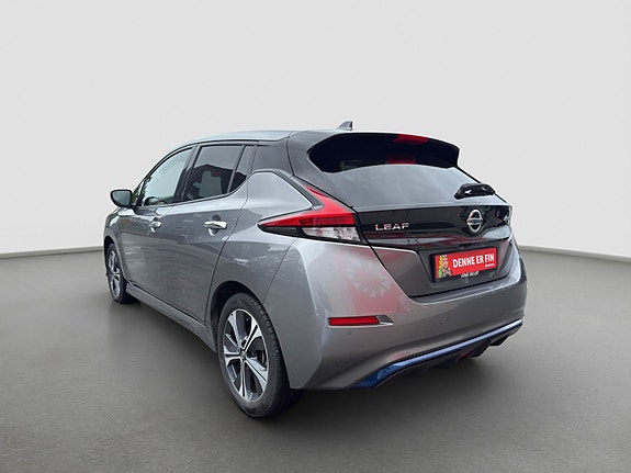 Nissan Leaf 3 of 27