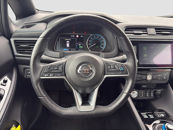 Nissan Leaf 11 of 27