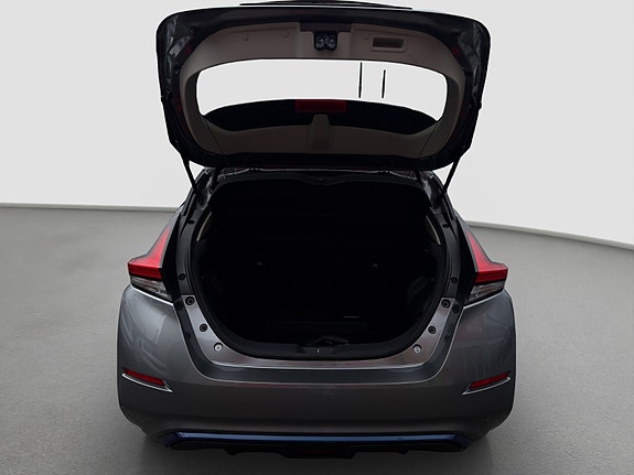Nissan Leaf 22 of 27