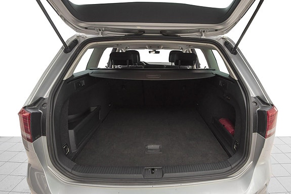 Volkswagen Passat 20 of 22