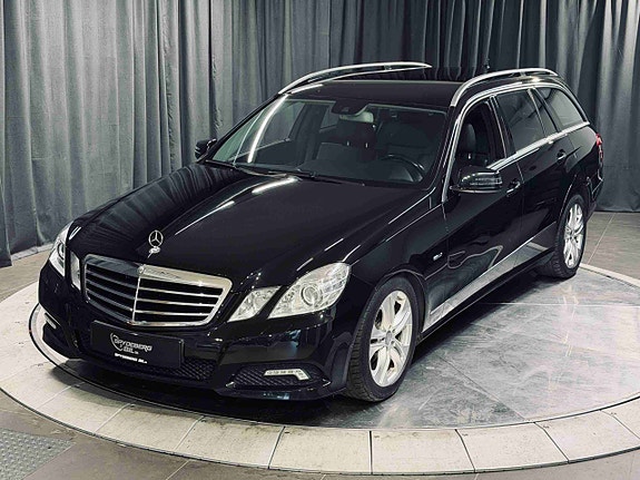 Mercedes-Benz E220 2 of 25