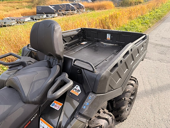 Can-Am Outlander MAX 6X6 1000 XU+ T - Side Wall 11 of 23