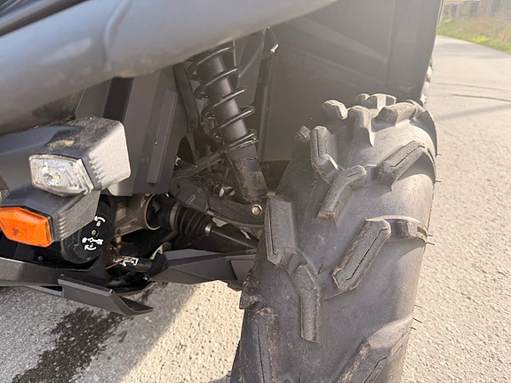 Can-Am Outlander MAX 6X6 1000 XU+ T - Side Wall 14 of 23